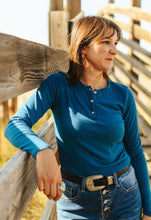 Load image into Gallery viewer, Soft Ribbed Concho Button Long Sleeve