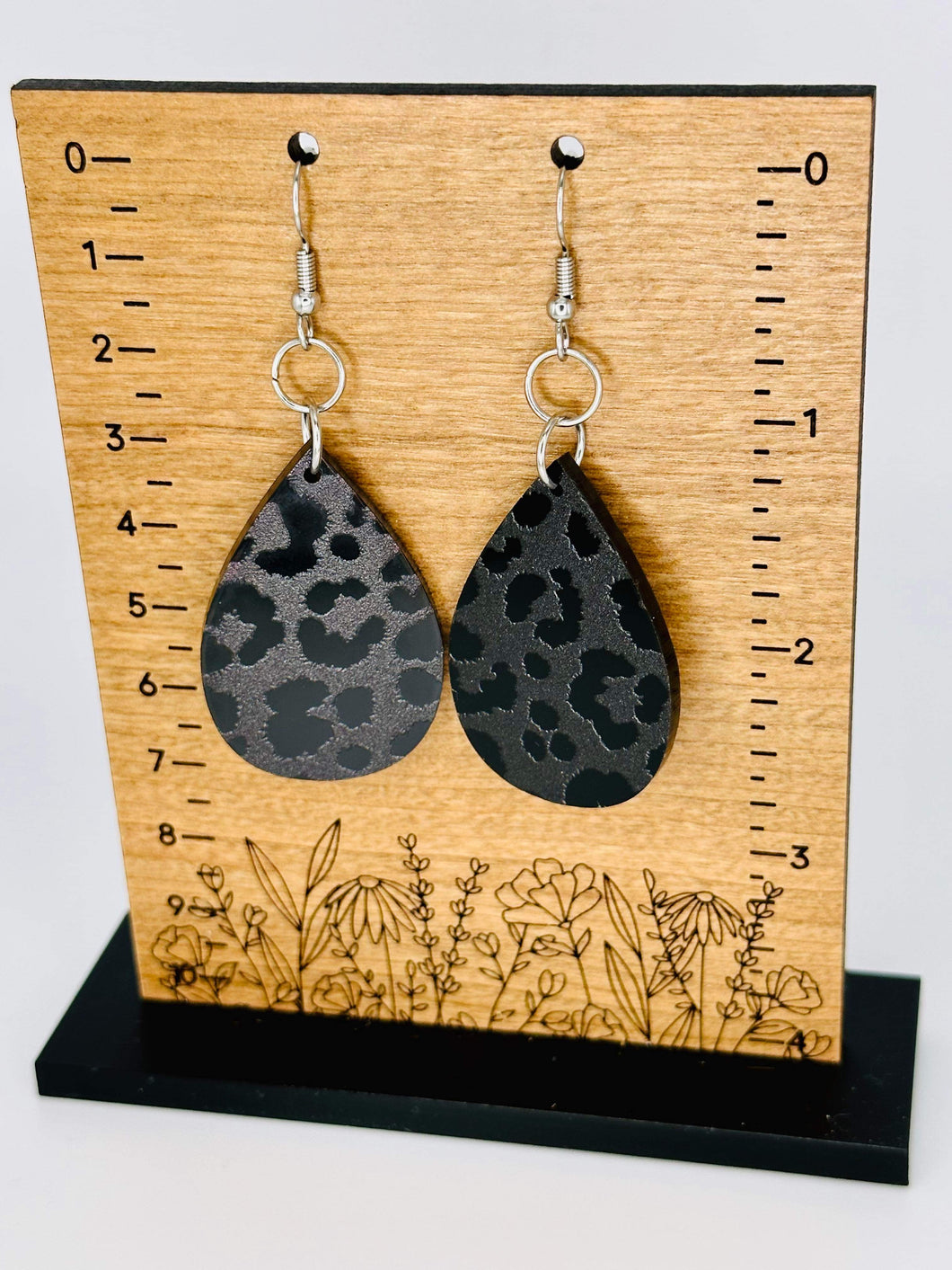 Acrylic Tonal Leopard Teardrops