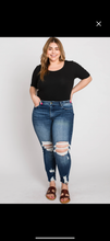 Load image into Gallery viewer, High Rise Distressed Skinny Denim