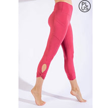 Load image into Gallery viewer, Buttery Soft Keyhole Capri Leggings